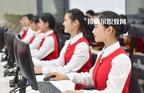 云龍縣民族職業(yè)高級中學(xué)2021年學(xué)費、收費多少