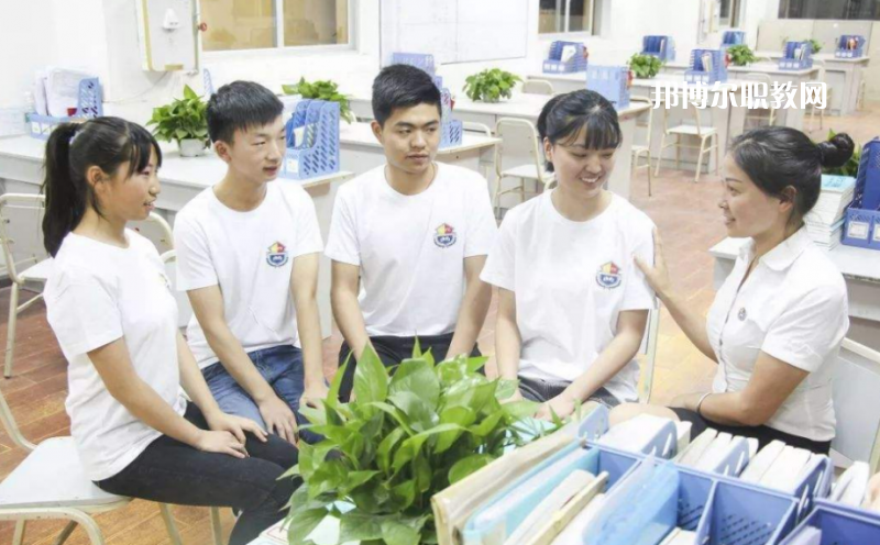 鳳慶縣職業高級中學2021年招生錄取分數線