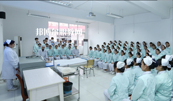 重慶公共衛(wèi)生學校2022年招生錄取分數線