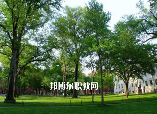秦皇島藥科中等職業學校2022年學費、收費多少