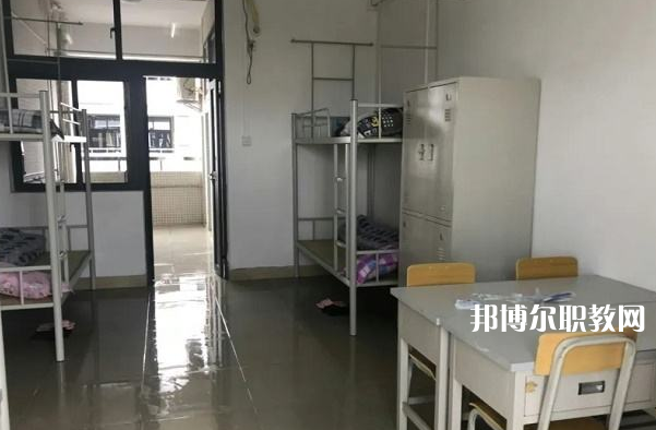佛山高明區高級技工學校2022年宿舍條件