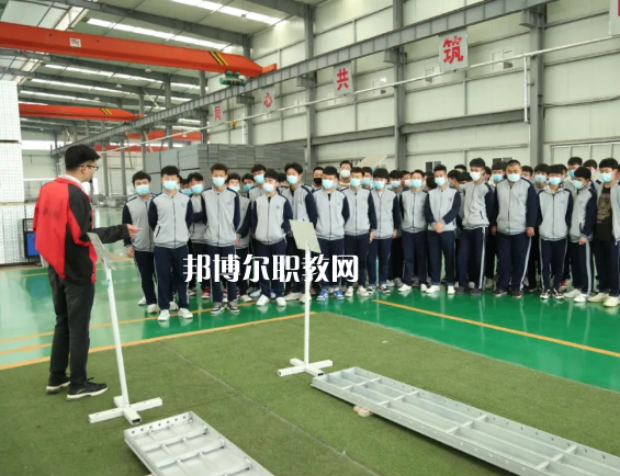 邯鄲建筑工程中專學(xué)校2022年報(bào)名條件、招生要求、招生對(duì)象