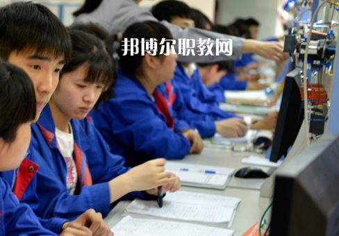 儀征技師學院2022年報名條件、招生要求、招生對象