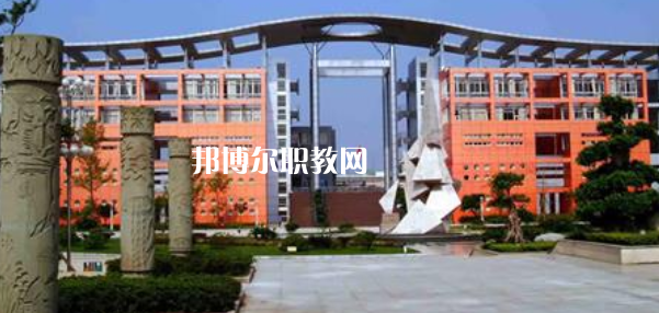 成都成工科技工程技工學校2022年有哪些專業