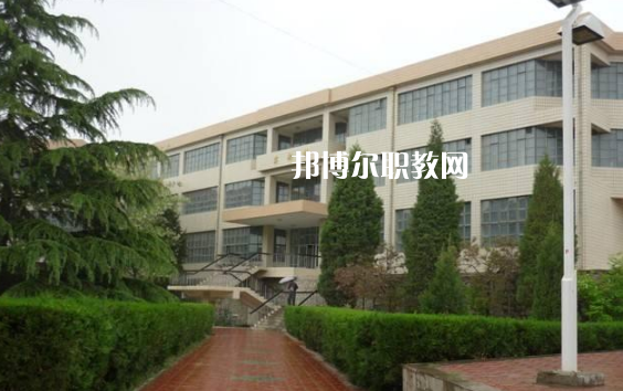 新平縣職業(yè)高級中學(xué)2022年有哪些專業(yè)