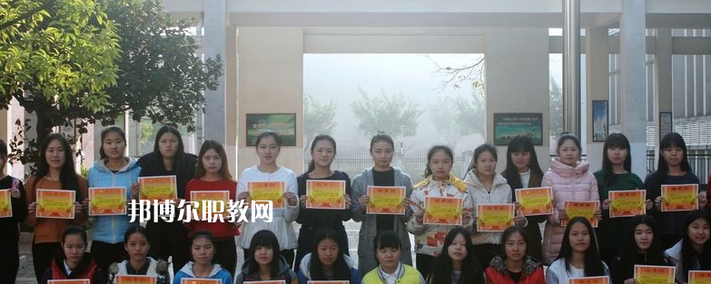 梅州藝術(shù)學(xué)校2022年報名條件、招生要求、招生對象
