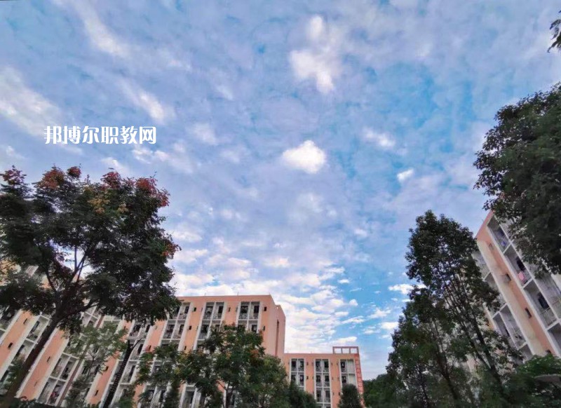 眉山信息工程中等職業技術學校2022年招生辦聯系電話