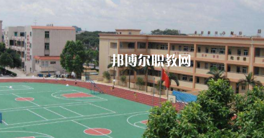 楚雄醫藥高等專科學校2022年報名條件、招生要求、招生對象