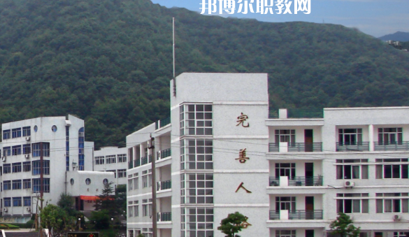 玉溪工業財貿學校2022年有哪些專業