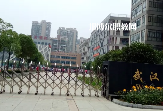 武漢旅游學(xué)校2022年報名條件、招生要求、招生對象