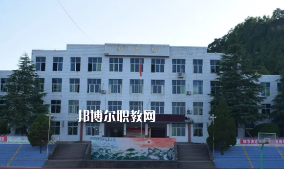 平昌縣西興職業中學2022年地址在哪里