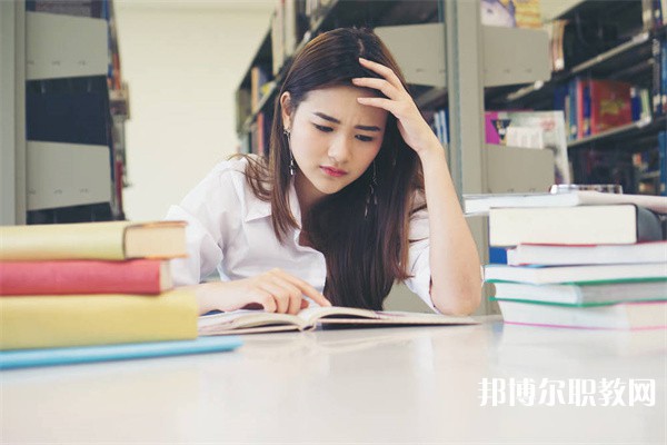 上海哪里的中職學校能讀醫藥加工專業