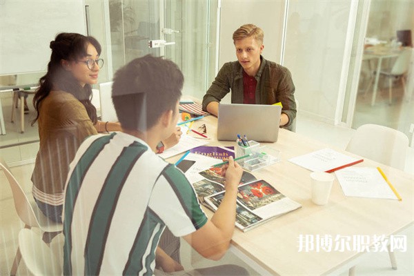湖南哪里的中職學校能讀生物化工專業