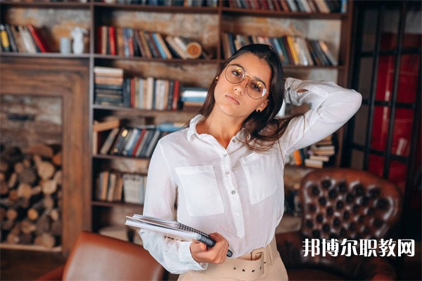 湖南哪里的中職學校能讀室內裝飾設計專業