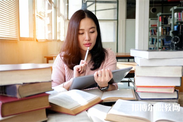 廣東哪里的中職學校能讀計算機網(wǎng)絡(luò)技術(shù)專業(yè)