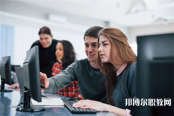 廣東哪里的中專學校能讀模具制造技術專業