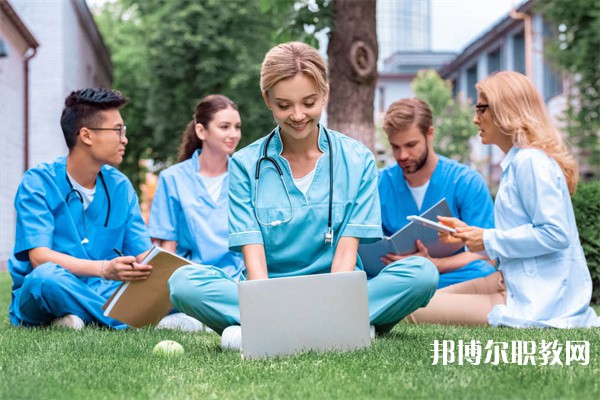 廣東哪里的中專學(xué)校能讀計算機(jī)應(yīng)用技術(shù)專業(yè)