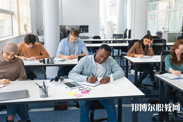 廣東哪里的中專學校能讀計算機軟件專業