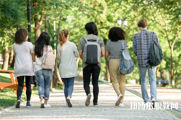 廣東哪里的中職學校能讀美容護理專業