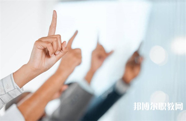 廣東哪里的中職學校能讀社會工作(社區辦公室管理方向)專業