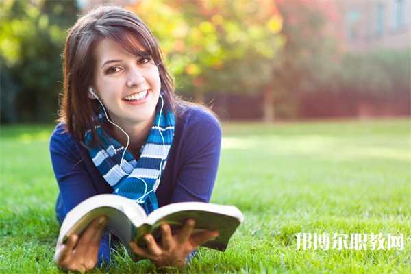 廣東哪里的中職學校能讀新寶模具班專業
