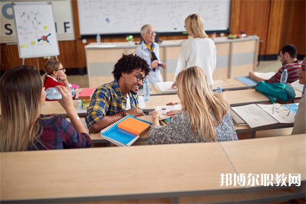 四川哪里的中職學校能讀導游專業