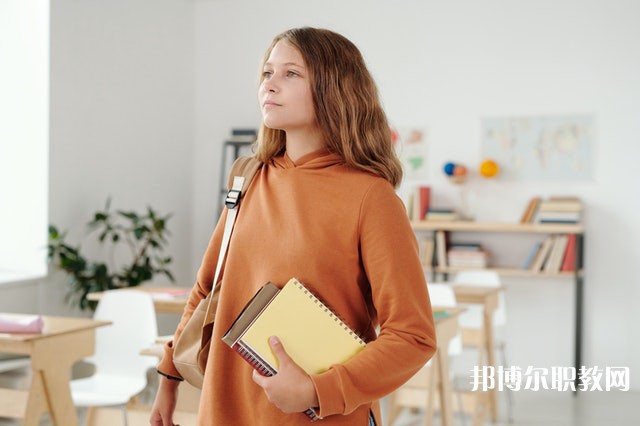 四川哪里的中專學校能讀體育休閑服務與管理專業