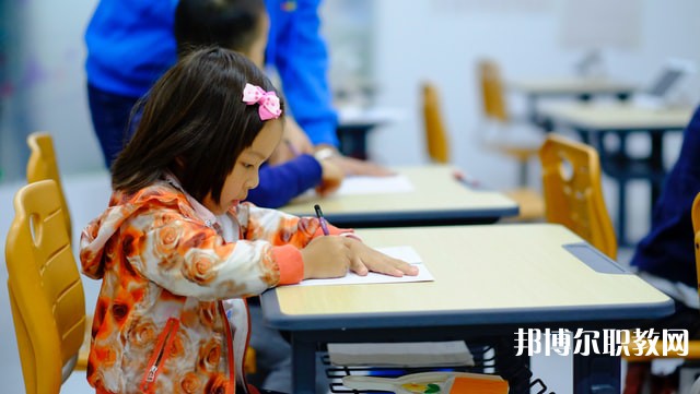 貴州哪里的中職學校能讀民族音樂與舞蹈專業