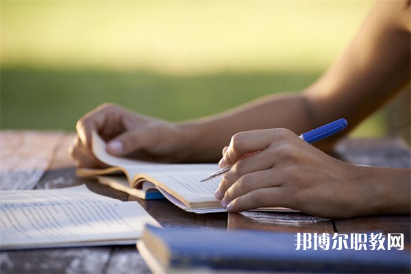 貴州哪里的中職學校能讀數控設備應用與維護專業(yè)