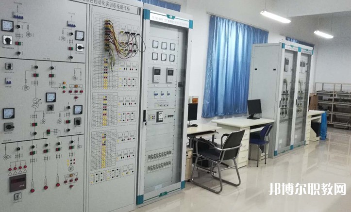 四川2025年男生上電工學校學什么專業好